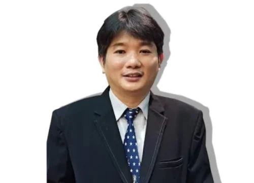 Kabur Aja Dulu: Strategi Keluar Negeri, Peluang atau Jalan Buntu bagi Generasi Muda?