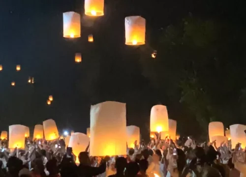 Ribuan Lampion Terangi Langit Borobudur Meriahkan Waisak