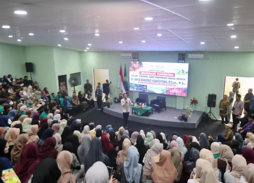 Ibas Ajak Mahasiswa UIN Ponorogo: Manfaatkan Teknologi untuk Produktivitas Bangsa