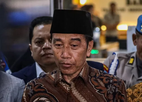 Jokowi Bela Gibran: Isu Pemakzulan, Presiden dan Wapres Terancam Bersama