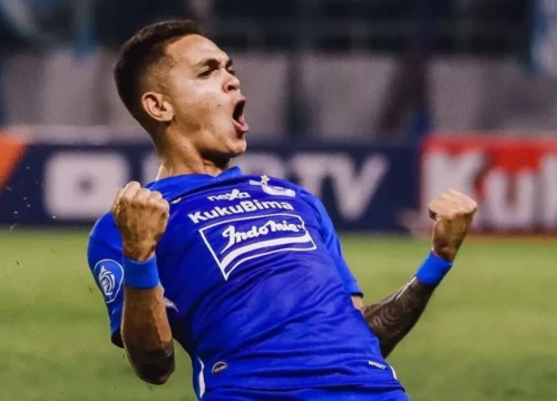 Persebaya Bajak Pemain Incaran Persib, Mahar Fantastis Rp 4,35 Miliar
