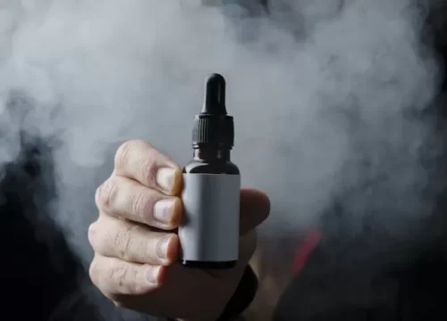 Industri Vape Indonesia Terpuruk: Ancaman Resesi, Regulasi, dan Cukai Tinggi