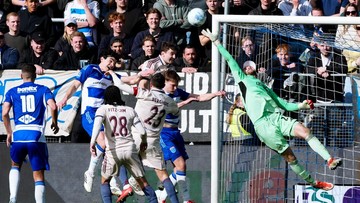 Debut Gemilang! Maarten Paes Jaga Gawang Ajax Tetap Perawan