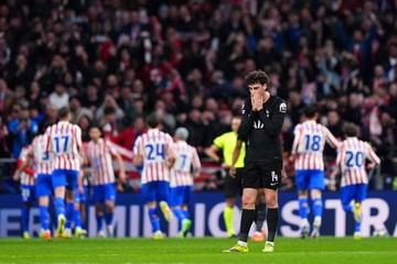 Viral: Fan Atletico Santai Bikin Sandwich Saat Bantai Tottenham 5-2!