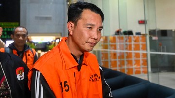 Geger Korupsi Rejang Lebong: Bupati, Kadis PU, 3 Swasta Jadi Tersangka KPK!
