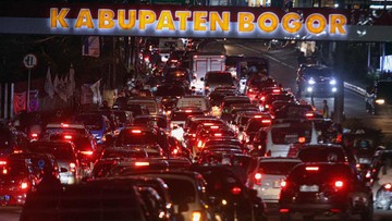 Puncak Mencekam! Arus Mudik Mengular, Ribuan Kendaraan Menuju Jabar Selatan