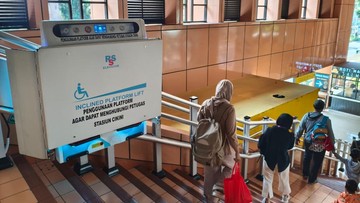 Angin Segar di KRL Cikini: Lift Tangga Permudah Lansia dan Disabilitas!
