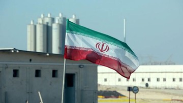 Solidaritas Melawan Ancaman: Warga Iran Bentuk ‘Perisai Manusia’