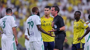 Al Nassr & Ronaldo Terjebak Badai Kontroversi: Wasit Menguntungkan?